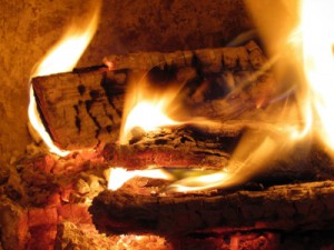 Brennholz-Verbrennung-300x225